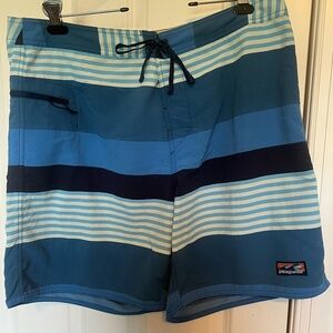 Patagonia Wavefarer Boardshorts Mens 40 Blue Surf Water Beach Stripes 8" Inseam